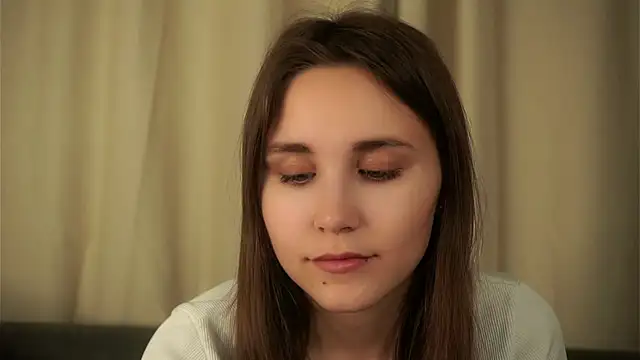 Snapshot of EthalFlowers chatting on October 2025 01:19:02 AM EthalFlowers online show from October 2025 01:19:02 AM