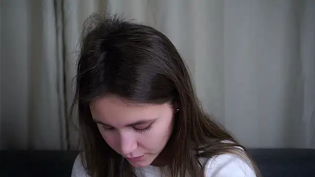 Snapshot of EthalFlowers chatting on November 2025 11:49:02 PM EthalFlowers online show from November 2025 11:49:02 PM