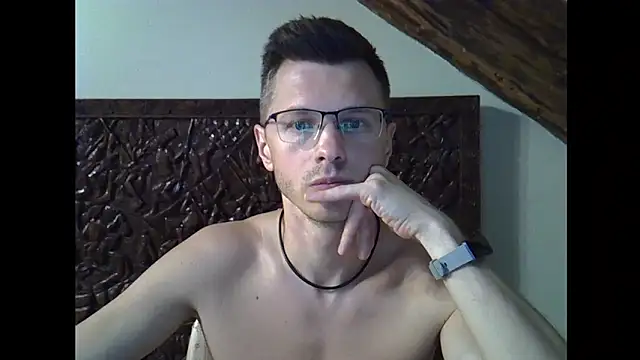 BehindBlueEyesss online show from October 2025 08:06:02 PM