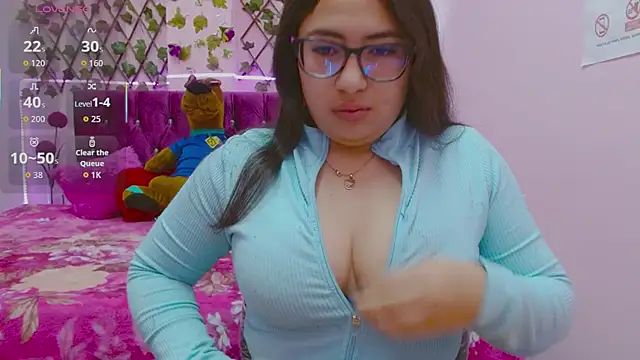 Estrella  sex online show from September 2025 12:06:01 PM