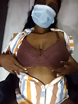 Snapshot of MickMicky chatting on October 2025 03:55:02 PM MickMicky online show from October 2025 03:55:02 PM