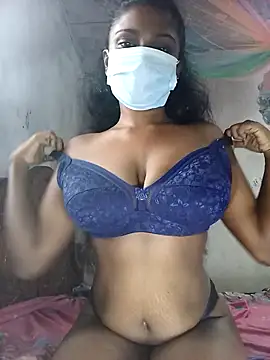 Snapshot of MickMicky chatting on November 2025 04:36:01 AM MickMicky online show from November 2025 04:36:01 AM