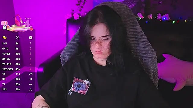 Dark Shine online show from October 2025 05:41:02 AM