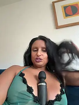 Angelaarayexx online show from September 2025 09:55:01 AM