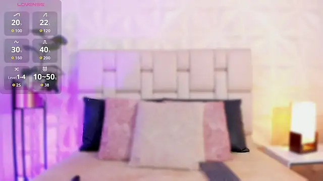 Snapshot of scarlettadams__ chatting on October 2025 12:28:02 PM scarlettadams online show from October 2025 12:28:02 PM