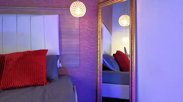 AgnesIvanova online show from October 2025 06:32:01 PM