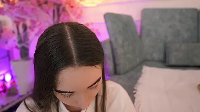 LoonaNyx online show from October 2025 11:36:01 PM