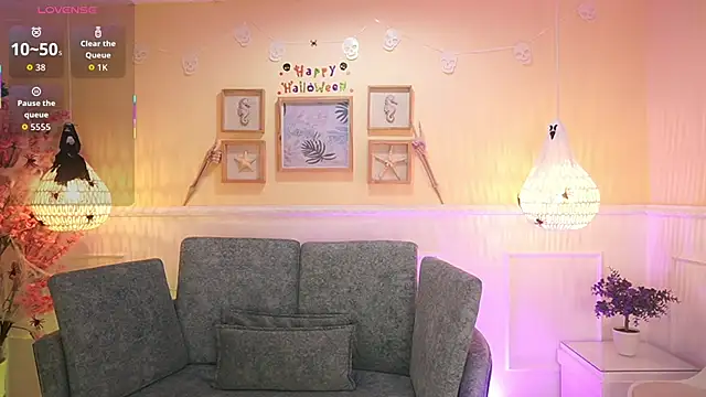 LoonaNyx online show from October 2025 11:36:02 AM