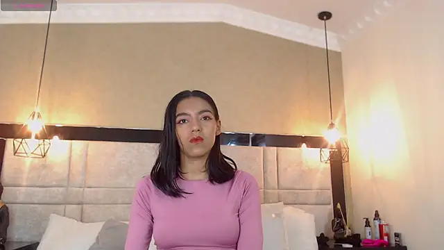 SaraaTylor online show from September 2025 08:08:01 PM