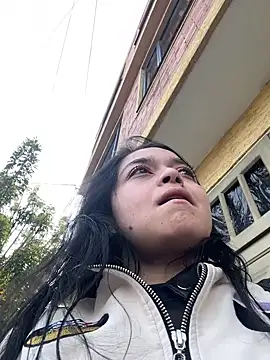 Emily Rivers  online show from October 2025 01:06:02 PM