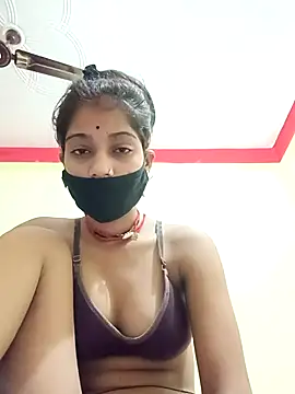 Snapshot of Basanti_143 chatting on October 2025 10:40:02 PM Basanti 143 online show from October 2025 10:40:02 PM