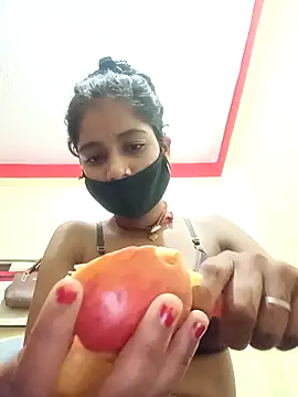 Snapshot of Basanti_143 chatting on October 2025 12:43:02 AM Basanti 143 online show from October 2025 12:43:02 AM