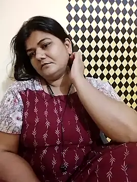 Snapshot of Meenu_tiwari chatting on September 2025 09:26:01 PM Meenu tiwari online show from September 2025 09:26:01 PM