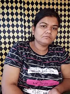 Snapshot of Meenu_tiwari chatting on September 2025 09:00:02 AM Meenu tiwari online show from September 2025 09:00:02 AM