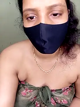 Snapshot of Rose-luckey chatting on November 2025 07:46:02 PM Rose-luckey online show from November 2025 07:46:02 PM