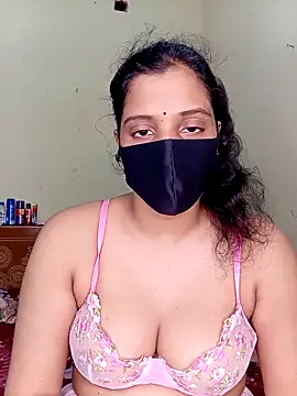 Snapshot of Rose-luckey chatting on November 2025 05:55:02 PM Rose-luckey online show from November 2025 05:55:02 PM