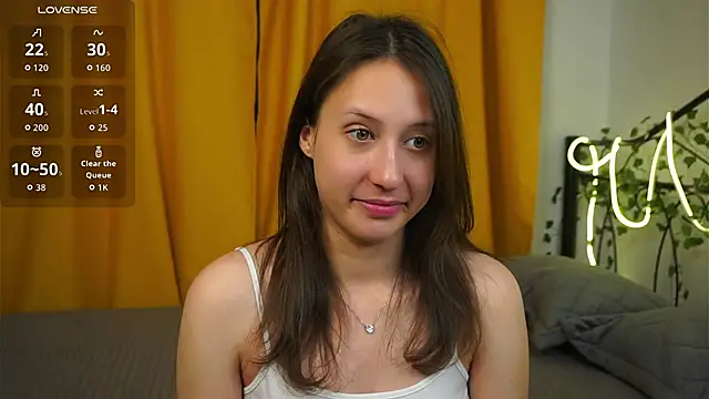 Snapshot of BeckyBurgh chatting on November 2025 06:19:01 PM BeckyBurgh online show from November 2025 06:19:01 PM