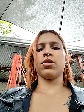 Snapshot of Zoe73_ chatting on October 2025 06:53:01 PM Zoe73 online show from October 2025 06:53:01 PM