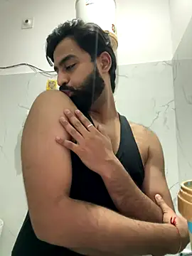 hottestboy03 online show from October 2025 07:45:02 PM