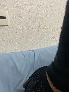 Bruna551 online show from November 2025 06:28:02 PM