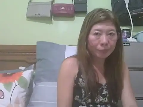 Snapshot of Sexyjenny4u chatting on October 2025 06:34:02 AM Sexyjenny4u online show from October 2025 06:34:02 AM