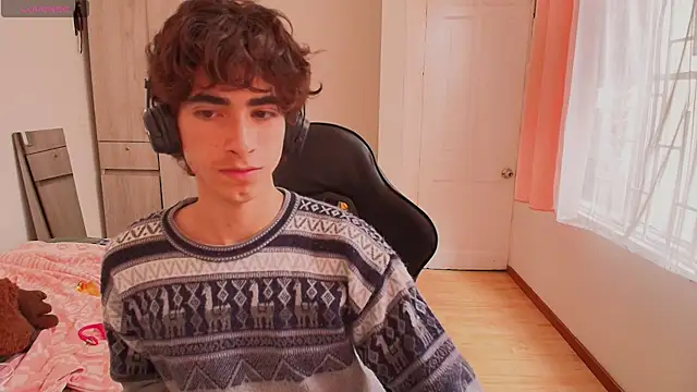 Snapshot of Nude_Boy18 chatting on September 2025 06:29:02 PM Nude Boy18 online show from September 2025 06:29:02 PM