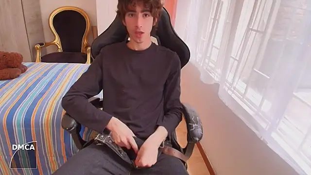 Snapshot of Nude_Boy18 chatting on October 2025 08:29:01 PM Nude Boy18 online show from October 2025 08:29:01 PM