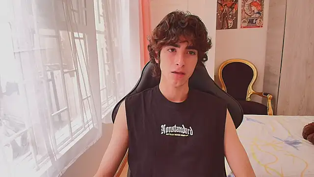 Snapshot of Nude_Boy18 chatting on October 2025 03:45:02 PM Nude Boy18 online show from October 2025 03:45:02 PM