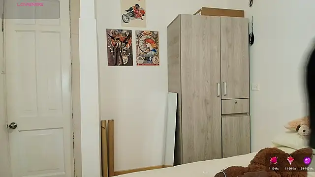 Snapshot of Nude_Boy18 chatting on November 2025 01:04:02 AM Nude Boy18 online show from November 2025 01:04:02 AM