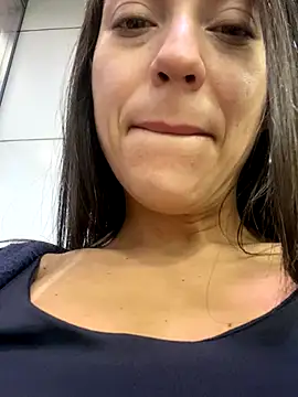 lucioliveira online show from October 2025 01:47:02 AM