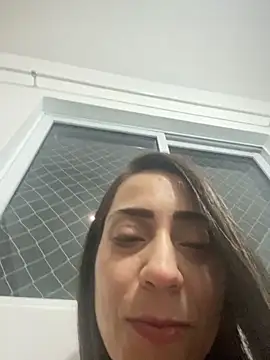 lucioliveira online show from November 2025 03:28:01 AM