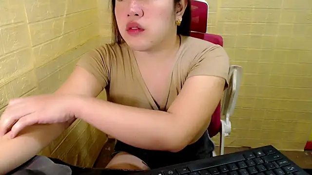 xUrDreamSlutWhore online show from October 2025 03:02:01 PM