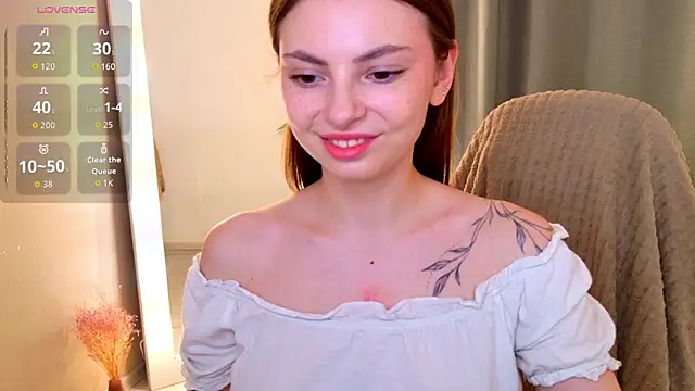 PhantomLace online show from October 2025 01:42:01 PM