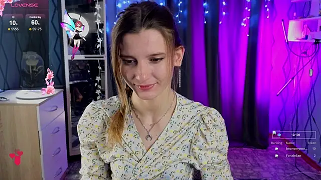 Snapshot of Vetta11 chatting on October 2025 09:23:01 PM Vetta11 online show from October 2025 09:23:01 PM