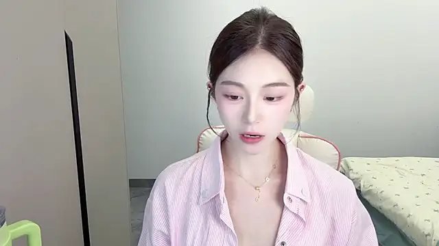 Cookie-oo online show from October 2025 12:14:02 PM