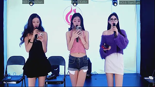 Snapshot of SK10010 chatting on November 2025 02:07:02 PM SK10010 online show from November 2025 02:07:02 PM