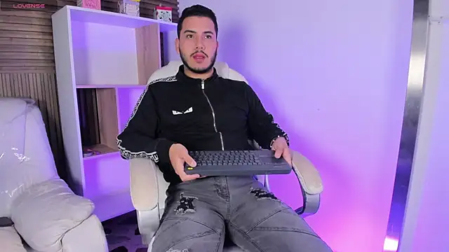 Axel grey  online show from October 2025 12:15:01 PM