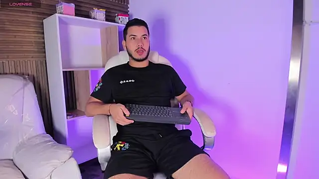 Axel grey  online show from October 2025 12:28:02 PM