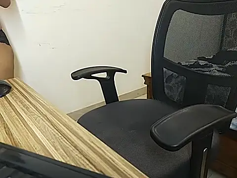 Snapshot of Cynthia011 chatting on October 2025 01:56:02 PM Cynthia011 online show from October 2025 01:56:02 PM