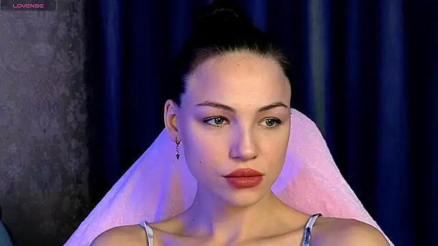 Lily Me online show from September 2025 10:21:02 PM
