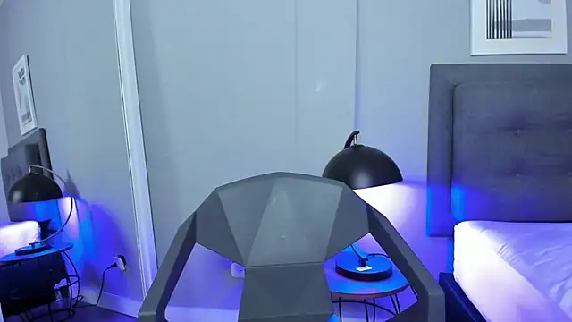 Snapshot of Tylerffoxx chatting on November 2025 08:32:01 PM Tylerffoxx online show from November 2025 08:32:01 PM