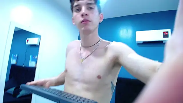 Jheampiiero online show from October 2025 02:07:02 PM