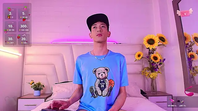 Ashton Myers online show from October 2025 09:11:01 PM