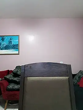 Snapshot of _SexyPetite_ chatting on October 2025 12:07:01 AM SexyPetite online show from October 2025 12:07:01 AM