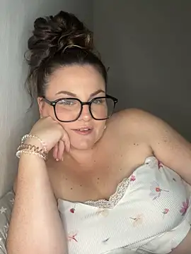 whitequeen xxx online show from September 2025 09:16:02 PM