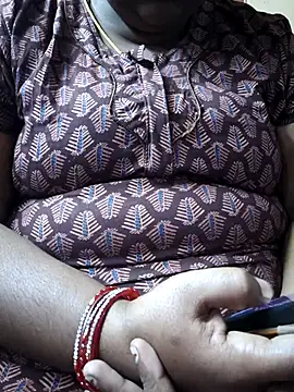 Snapshot of TAMIL_ELAKKIYA chatting on November 2025 04:45:02 AM TAMIL ELAKKIYA online show from November 2025 04:45:02 AM