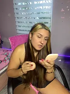 saraygomez thequeensquirt online show from September 2025 10:12:01 PM