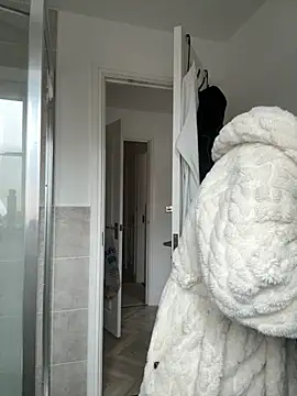 Snapshot of BELLABLACKXUK chatting on October 2025 09:53:01 AM BELLABLACKXUK online show from October 2025 09:53:01 AM