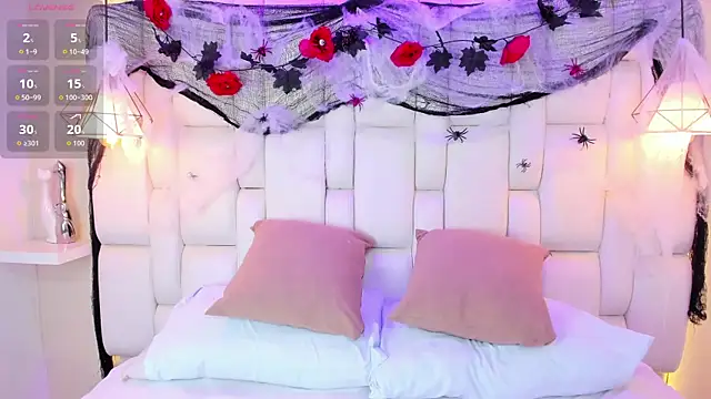 Snapshot of HannaPotther chatting on October 2025 11:33:02 AM HannaPotther online show from October 2025 11:33:02 AM