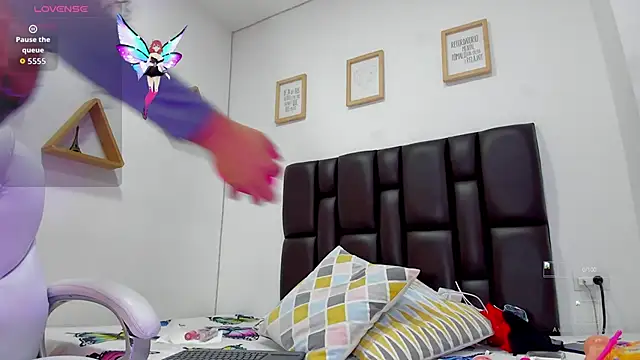 Snapshot of miiarod chatting on October 2025 07:46:02 PM miiarod online show from October 2025 07:46:02 PM